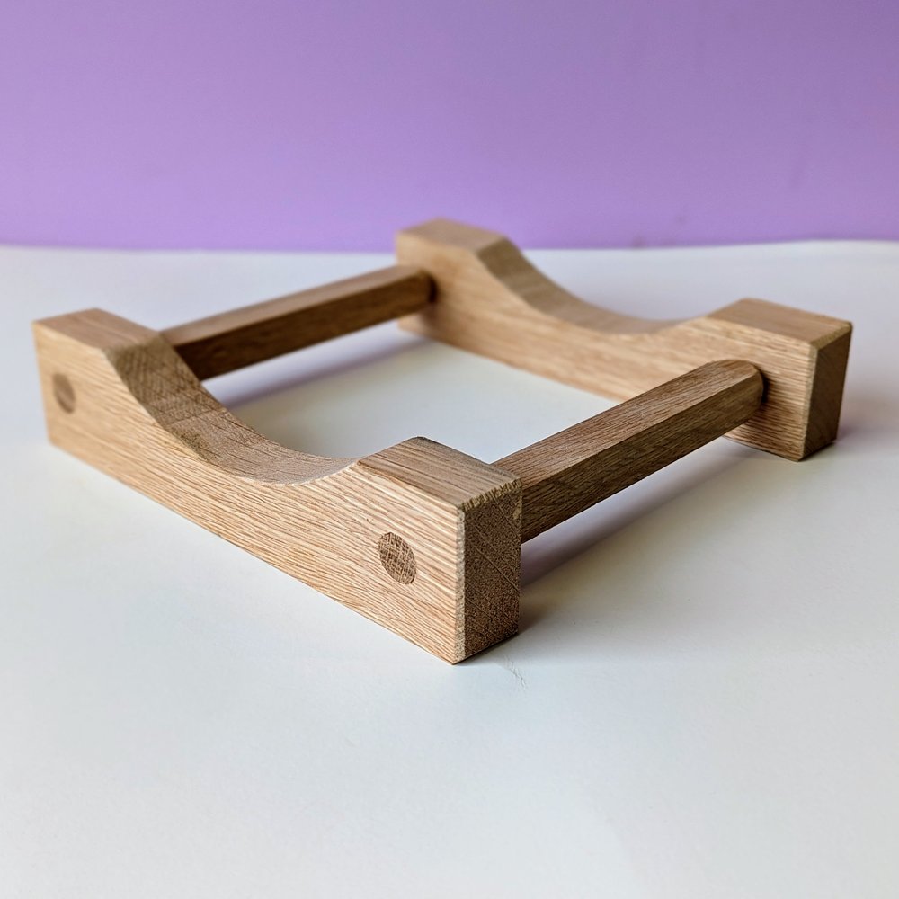 American Oak 1.8-Gallon (6.4L) Barrel Display Stand